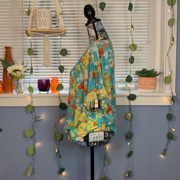 Studio Works Floral Print Top. Small Petite. NWT - Picture 3 of 7